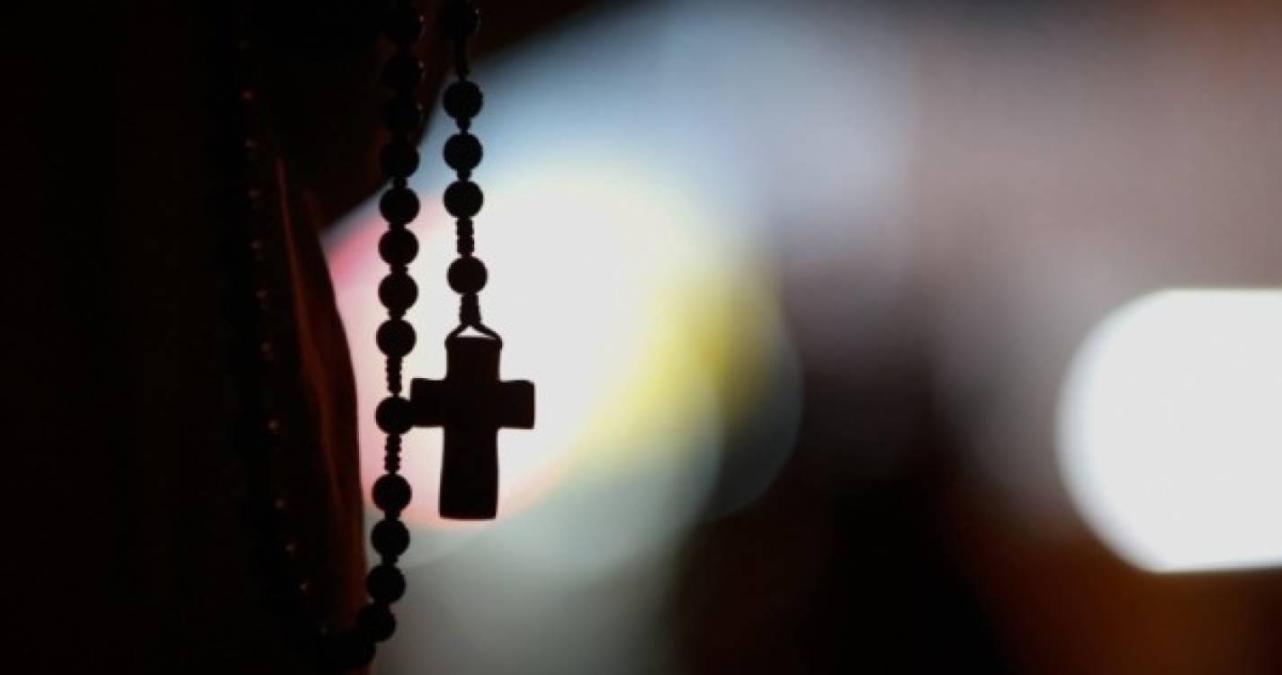 Indemnizações a vítimas de abuso na Igreja dominam reunião de bispos em Fátima