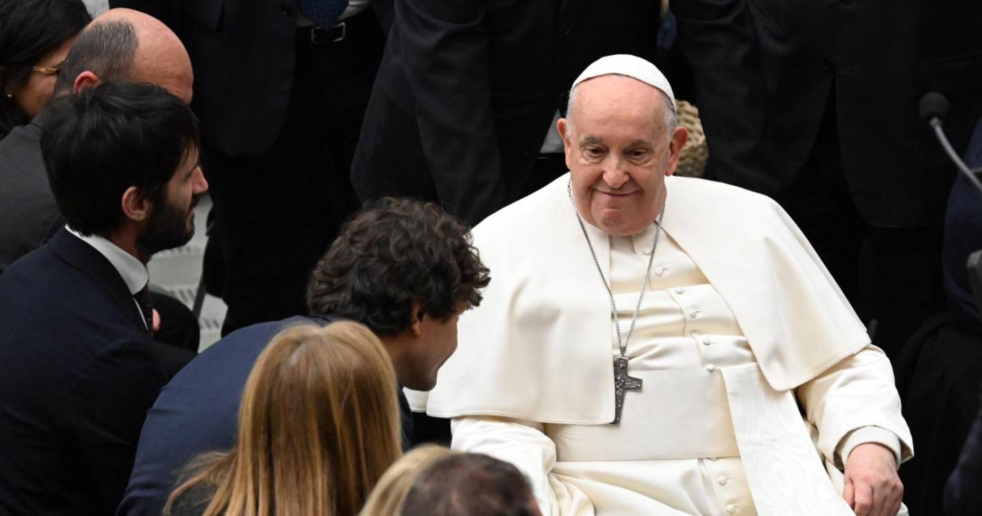 Papa tem visita à Argentina “entre parêntesis” para discutir com novo presidente
