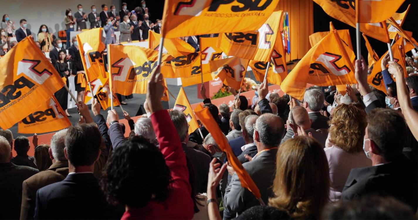 Militantes do PSD-Madeira escolhem hoje o líder para sair da crise