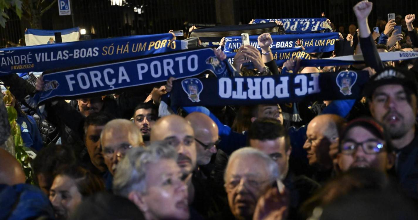 FC Porto/Eleições: Já se faz a festa na sede de campanha de Villas-Boas