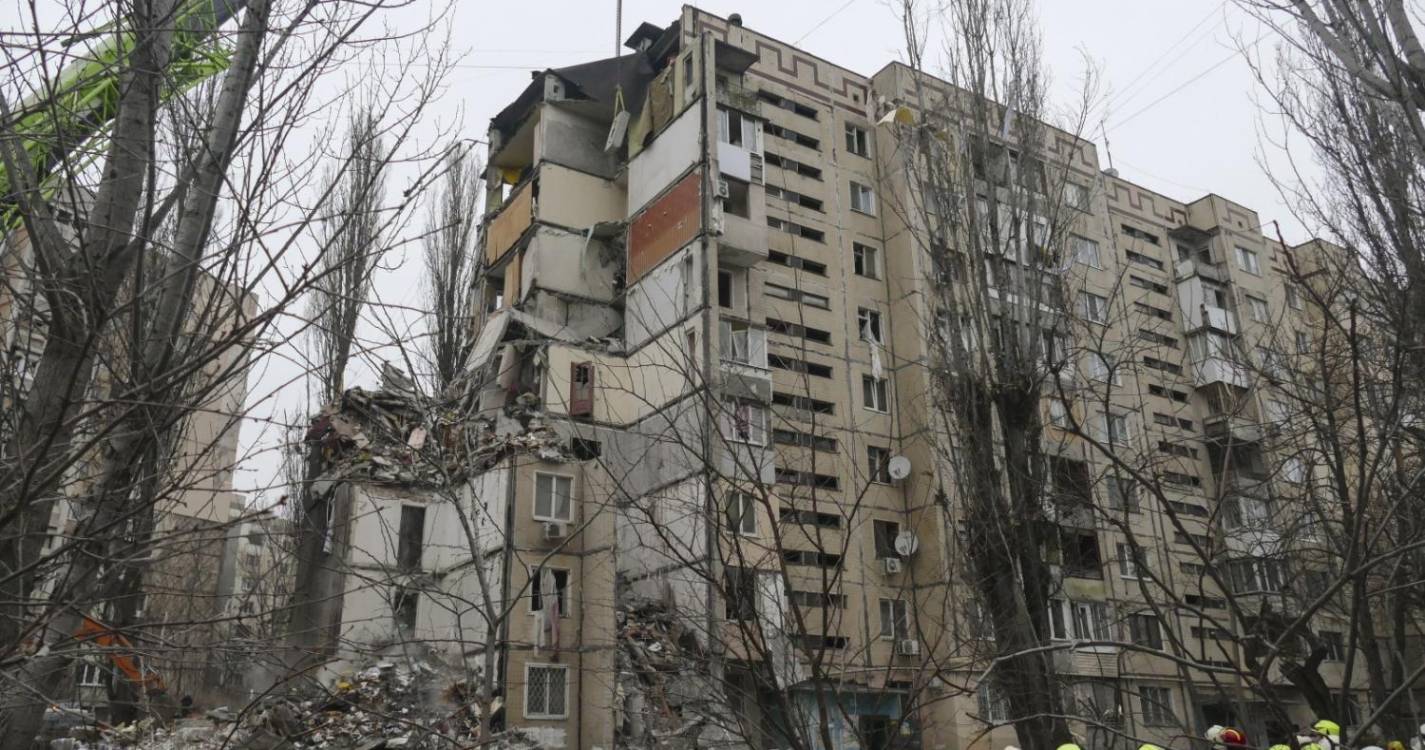 Ucrânia: Ataque ucraniano faz um morto e mísseis russos causam nove feridos