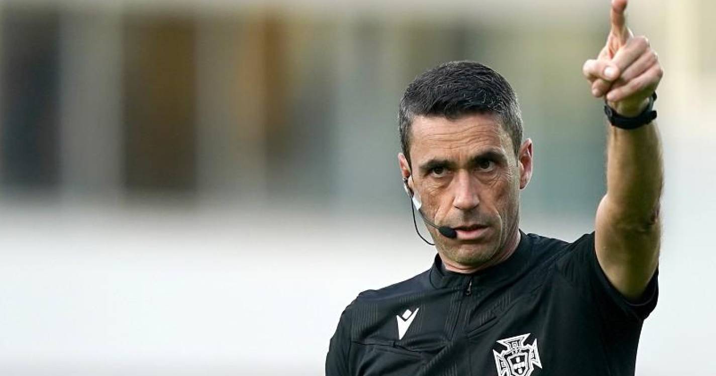 Nuno Almeida arbitra receção do FC Porto ao Sporting