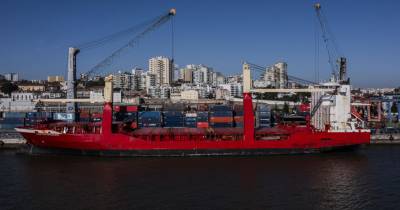 A nova embarcação chegou ontem à noite, dia 5 de fevereiro ao Porto do Caniçal.