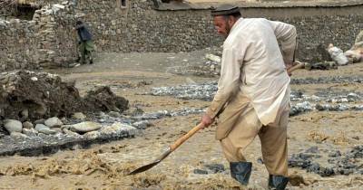 O estado de emergência foi declarado nas regiões onde rios de lama “engoliram” milhares de casas.