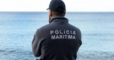 Buscas de desaparecidos de naufrágio perto de Tróia retomadas amanhã