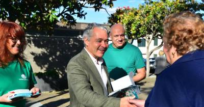 Élvio Sousa, candidato do JPP à presidência do Governo Regional, esteve, esta manhã, numa iniciativa de campanha no concelho da Calheta.