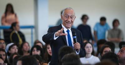 O Presidente da República, Marcelo Rebelo de Sousa, discursa durante um encontro com alunos, na Escola Secundária Camões, Lisboa,.