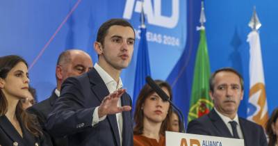 O cabeça de lista da AD às eleições europeias, Sebastião Bugalho, durante a sessão de encerramento da Universidade Europa.
