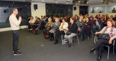 Sindicato dos Professores da Madeira junta representantes de partidos políticos em debate