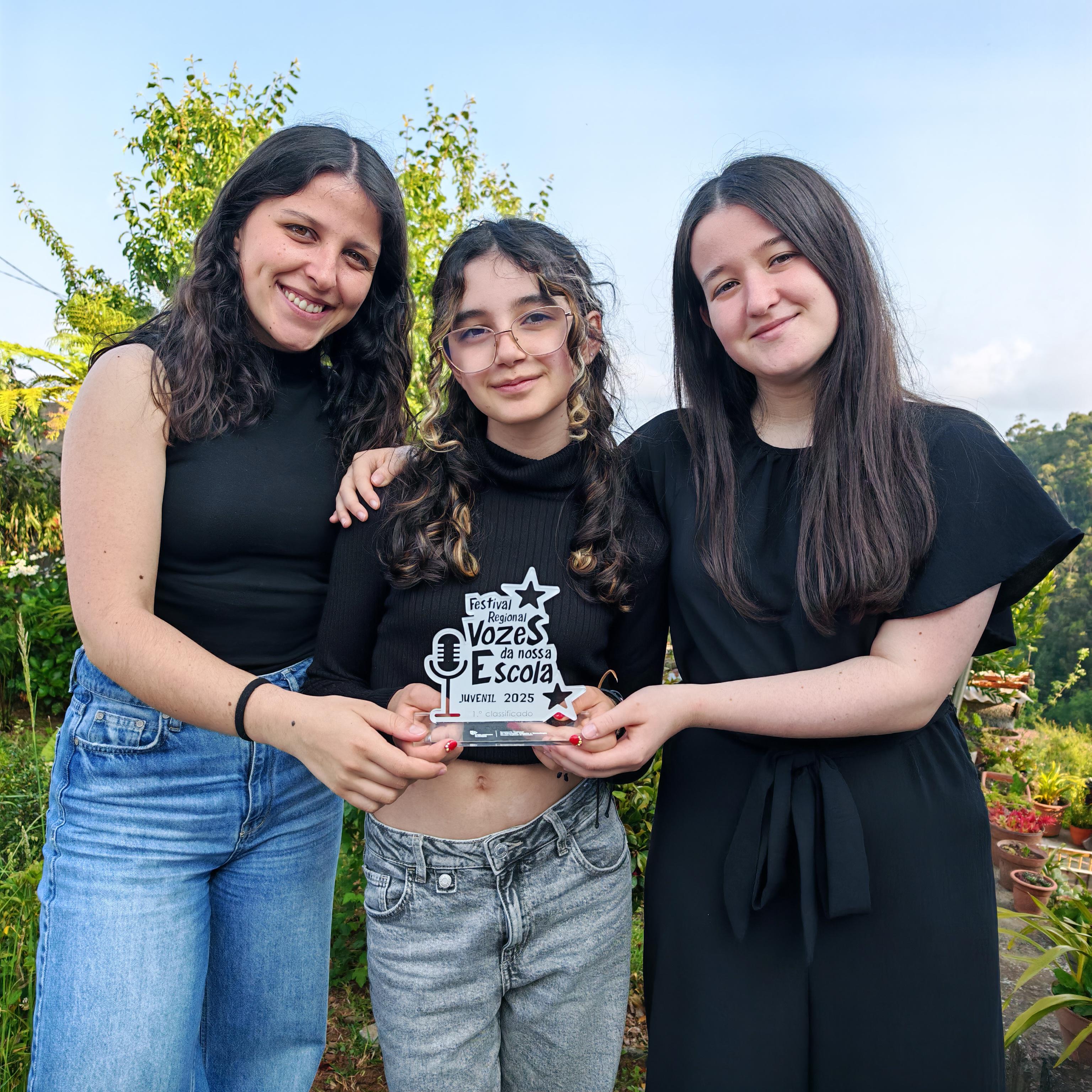 Margarida Pedras vence “Vozes da Nossa Escola 2025”