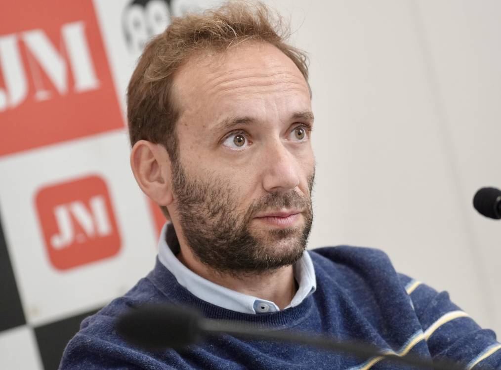 Dr. Daniel Romeira destaca a prevenção como arma essencial contra o cancro