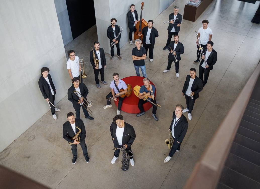 Mano a Mano e Orquestra de Jazz do Funchal lançam livro-disco em concerto quinta-feira