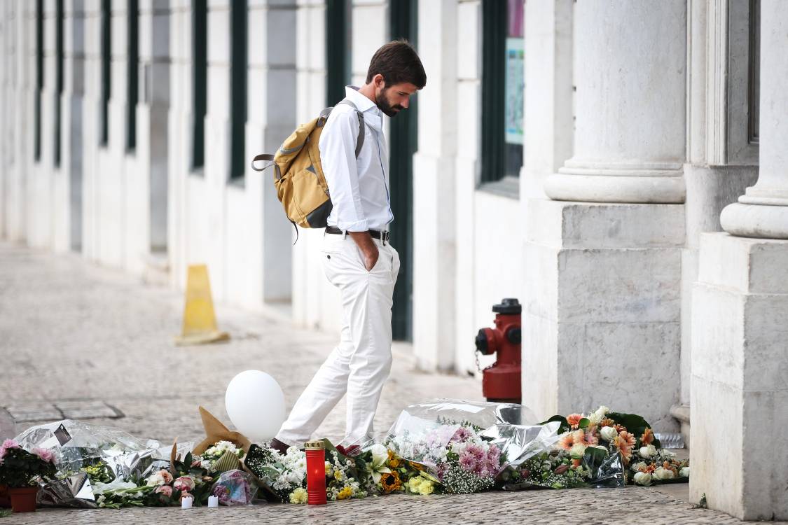 Elevador da Glória: Confirmadas as nacionalidades das 16 vítimas mortais