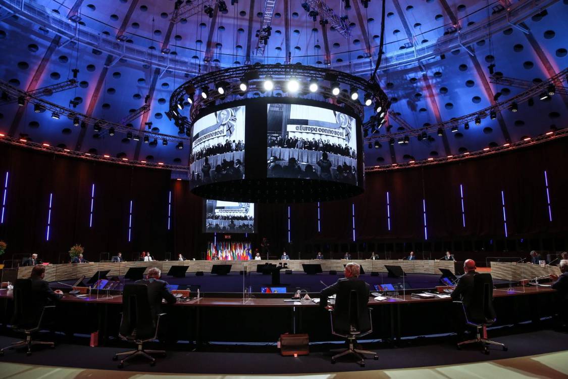 UE gastou mais 22 mil ME de euros em importações de combustíveis fósseis devido à guerra