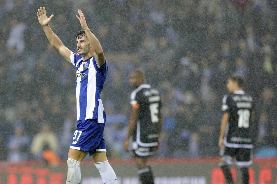 I Liga: FC Porto vence e iguala Sporting na liderança