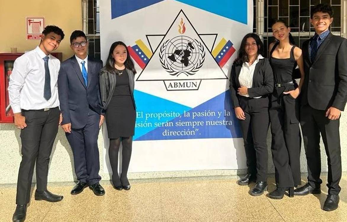 Importante colégio de Caracas quer todos os seus alunos a aprender português