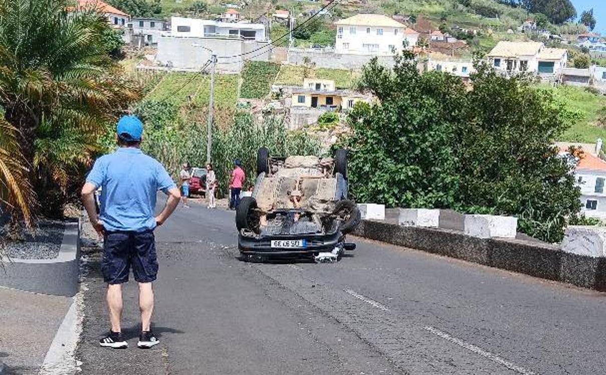 Capotamento nos Canhas
