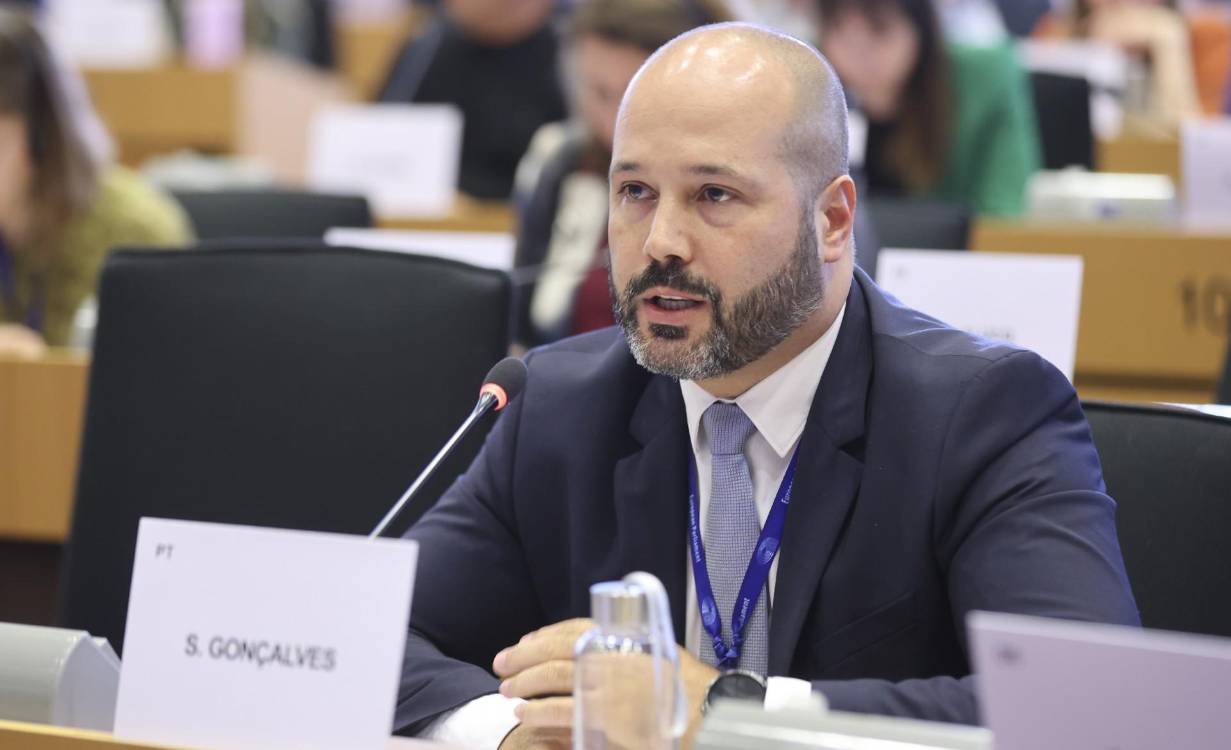 Sérgio Gonçalves questiona Secretário-Geral da Organização Marítima Internacional sobre descarbonização e frota “fantasma”