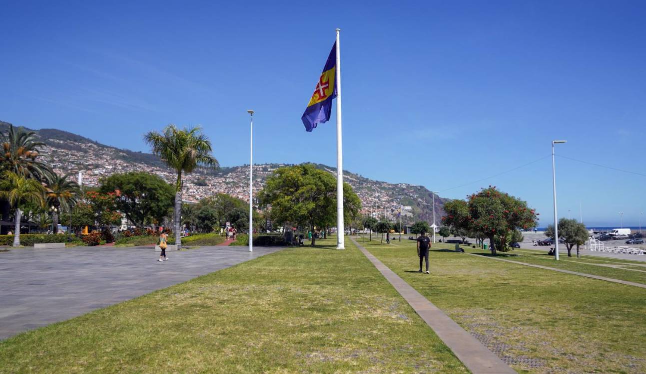 Praça do Povo acolhe vigília “acende uma luz pela Venezuela”