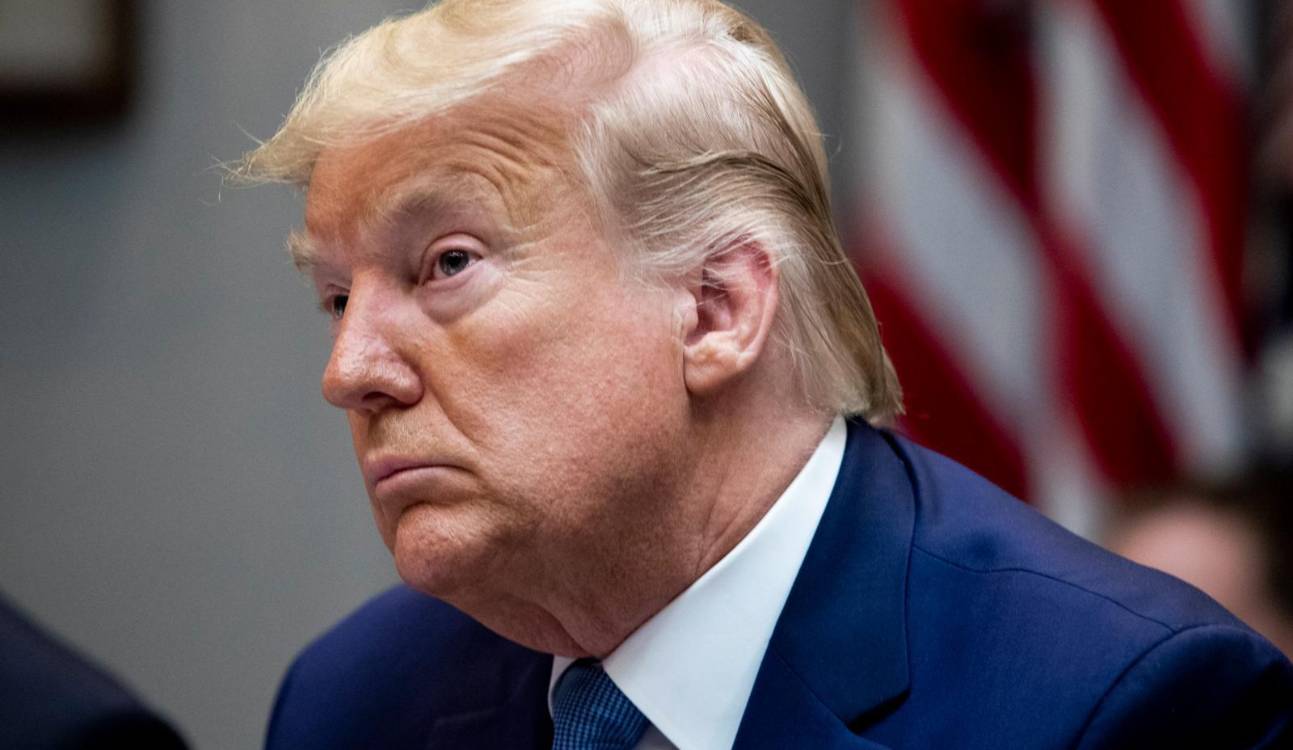 Juiz rejeita processo de Trump contra Wall Street Journal sobre Epstein