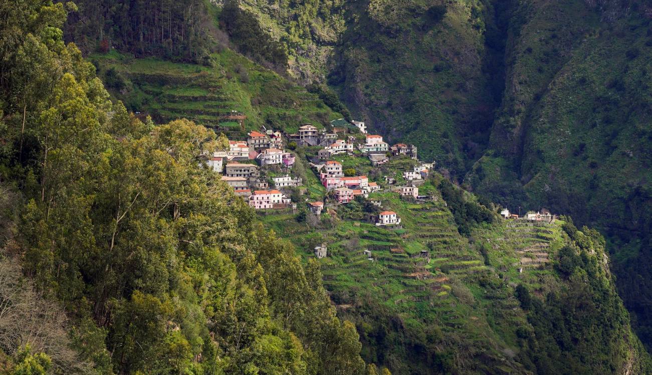 PSP reforça vigilância da Fajã das Galinhas após invasão de moradia