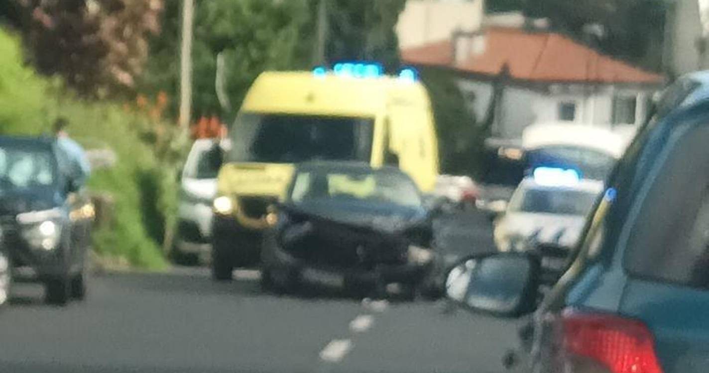 Acidente no Caniço fez um ferido