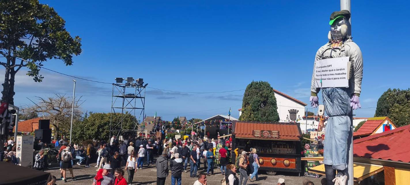 Santana a “abarrotar’ para a despedida do Carnaval com os Compadres (com fotos)