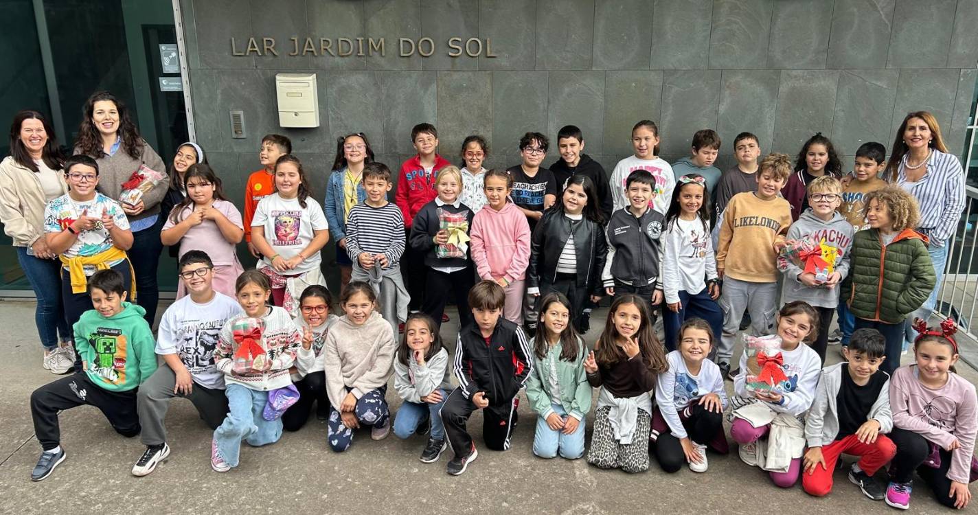 Alunos das Figueirinhas confraternizam com utentes do Centro de Dia Jardim do Sol