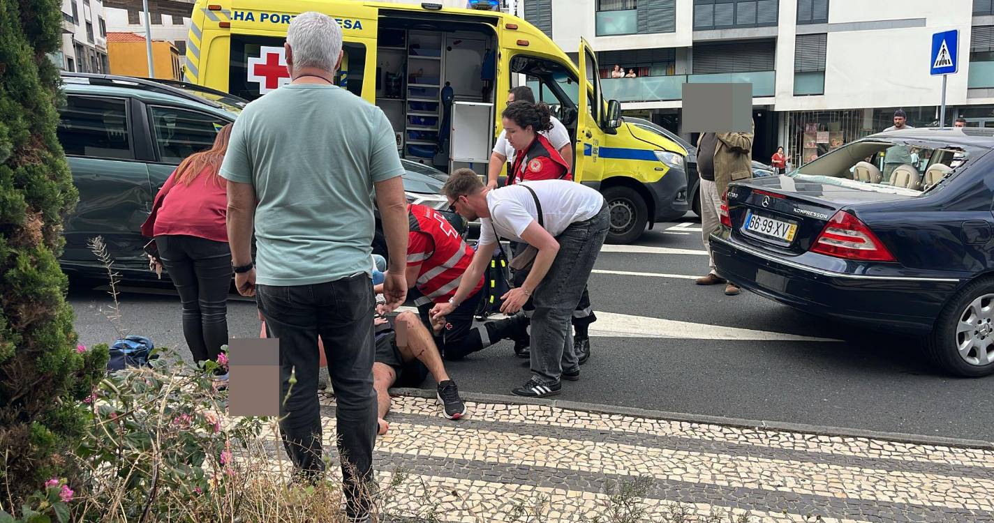 Motociclista fica ferido com gravidade em acidente na Rua 5 de Outubro (com fotos)