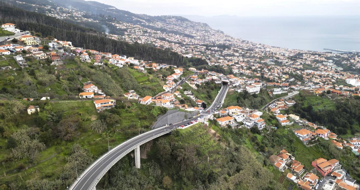 Sapadores do Funchal acionados para acidente de mota na Cota 500