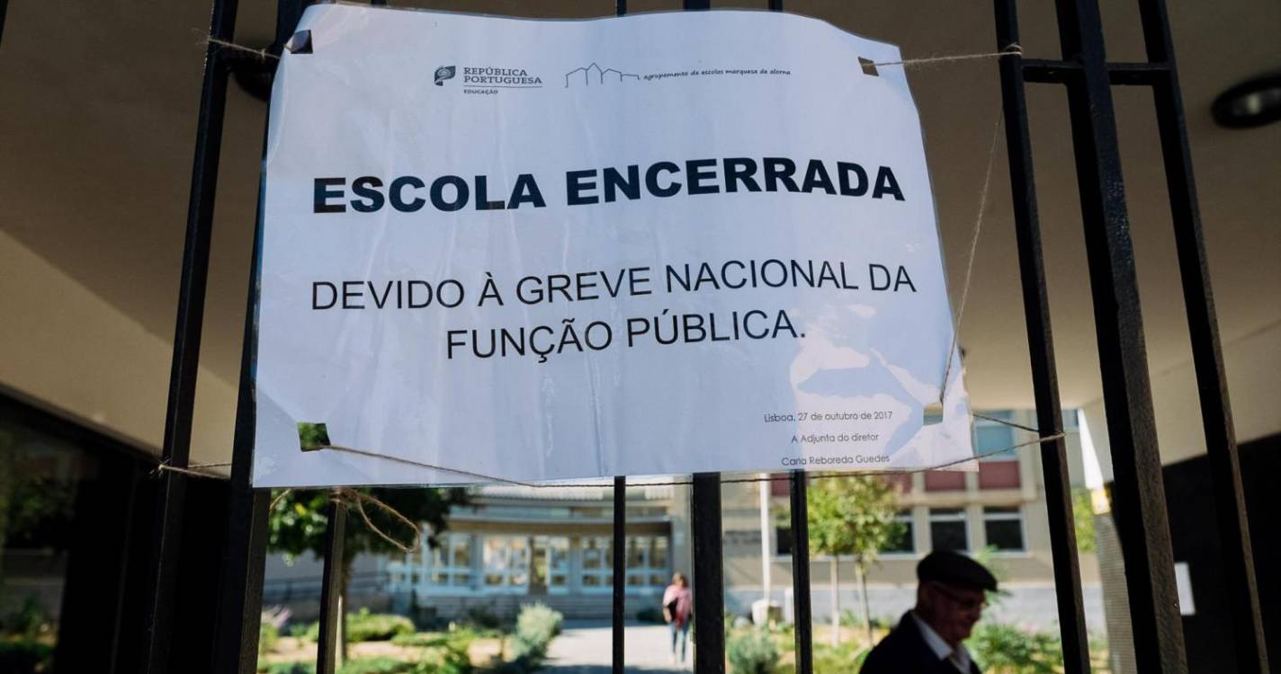 Escolas fechadas e outras “a meio gás” em greve contra discriminação das mulheres