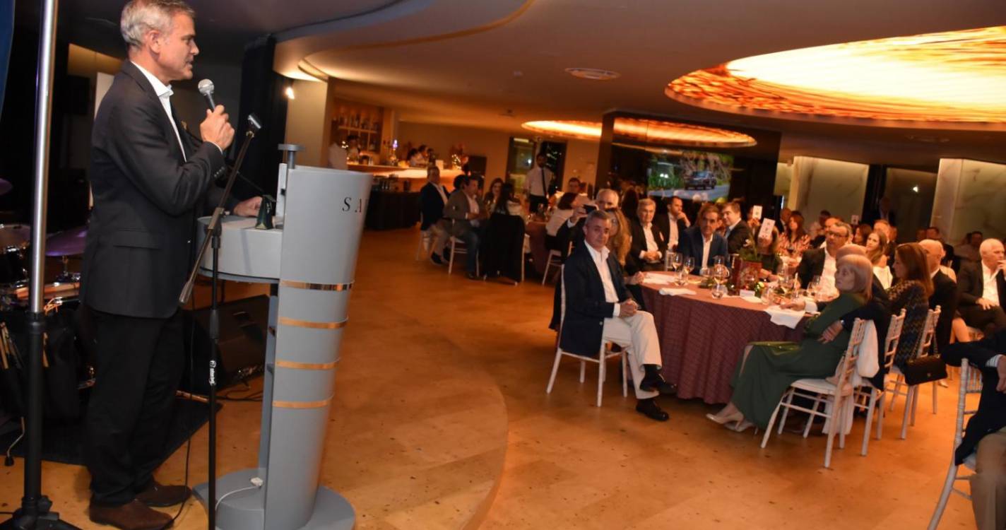 Jantar de Natal do Clube do Automóveis Clássicos da Madeira juntou mais de uma centena de sócios (com fotos)