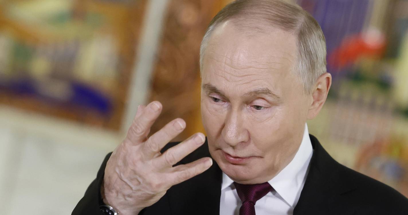 Ucrânia: Putin acusa Kiev de pirataria e ameaça atacar navios ocidentais