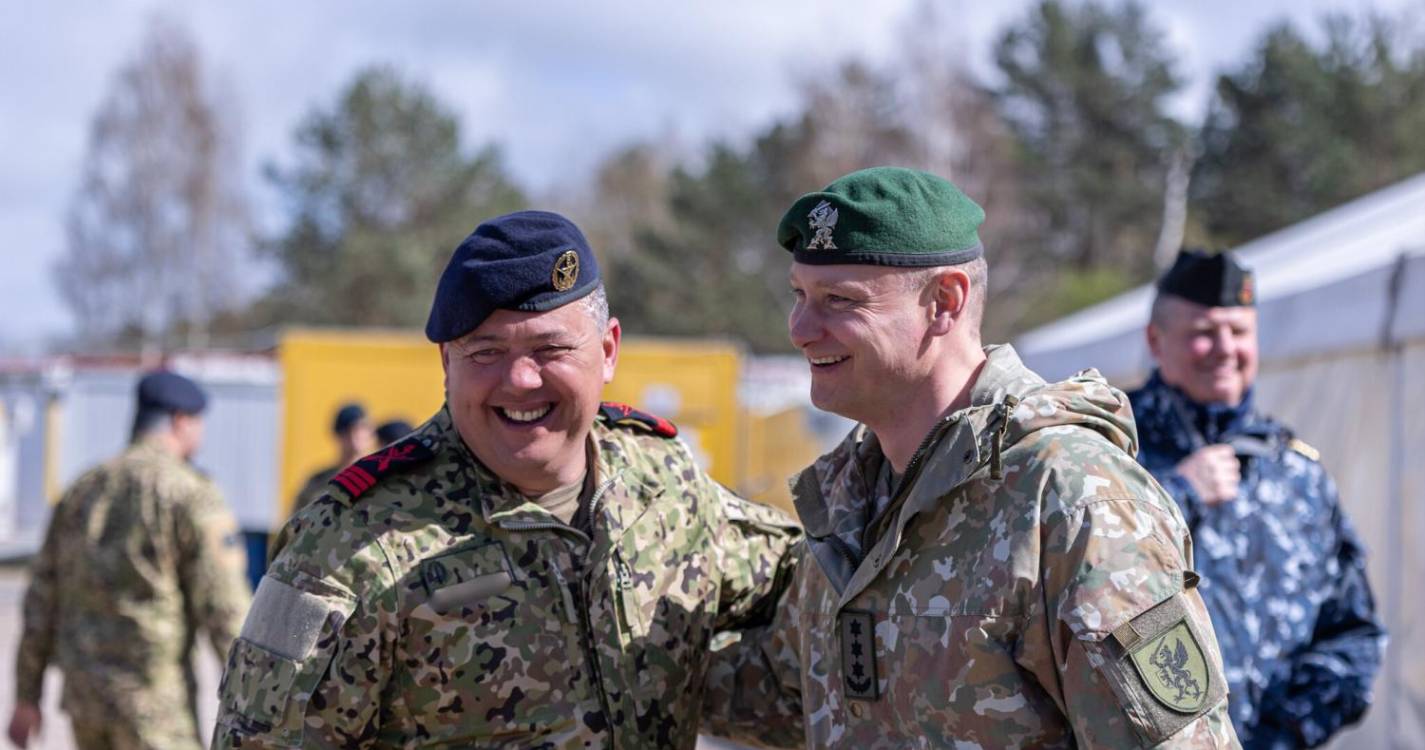 Fuzileiros em exercício na Lituânia para treinar “cenário de passagem da paz para a guerra”