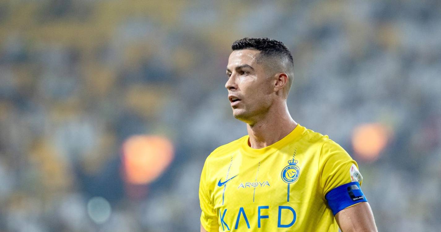 Cristiano Ronaldo suspenso um jogo por gesto ofensivo em partida da Liga saudita