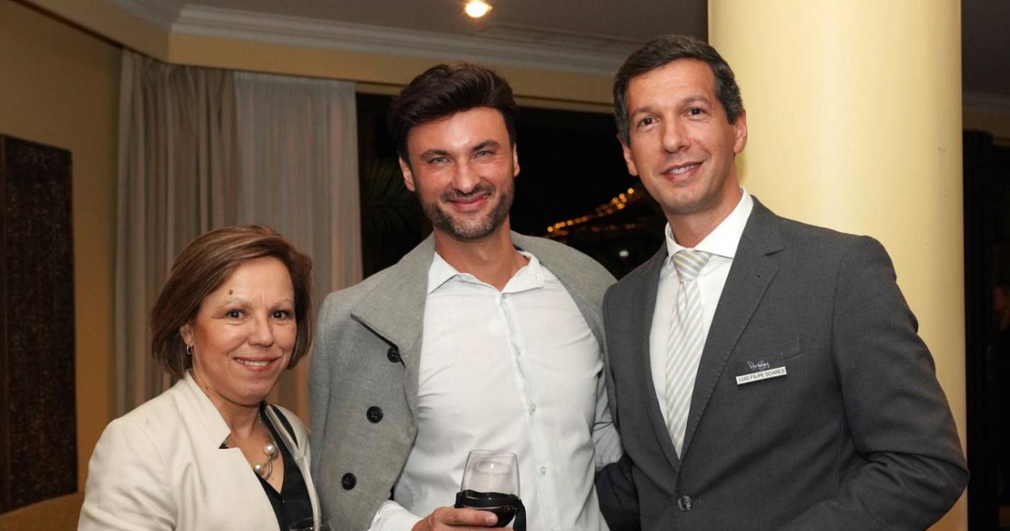 Cocktail de Natal do Porto Bay reuniu dezenas de convidados (com fotos)