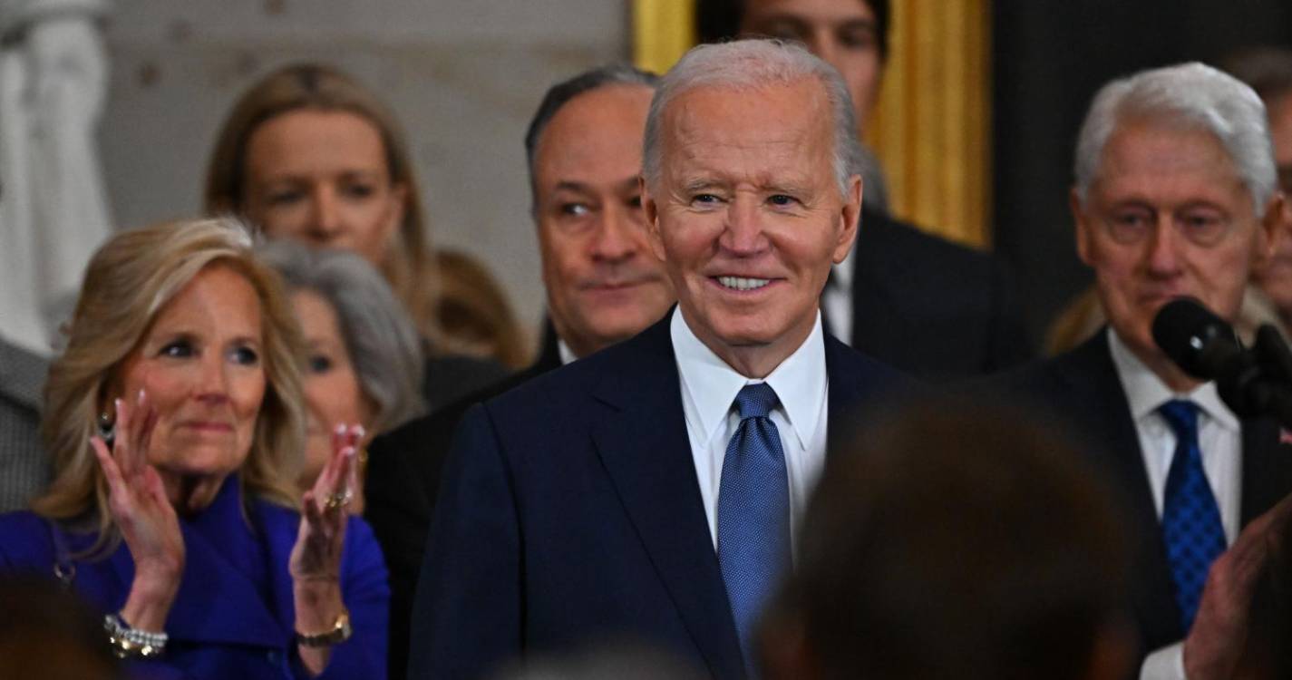 Biden emite perdões preventivos a familiares antes de deixar presidência dos EUA