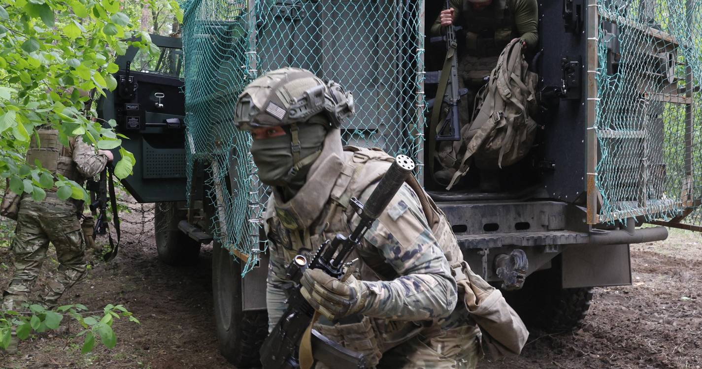 Força aérea ucraniana afirma que intercetou 88 de 273 drones disparados pela Rússia