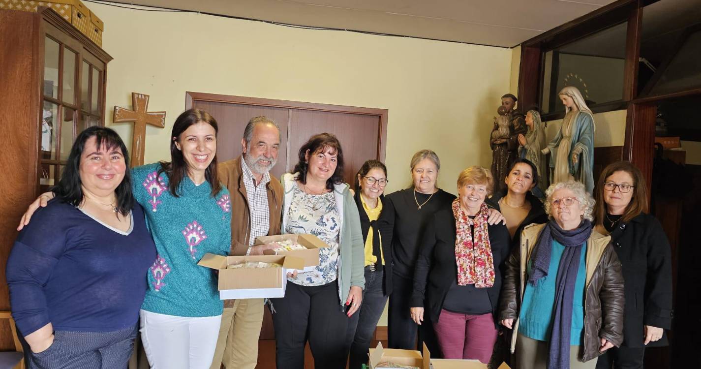 Junta de Freguesia de Santa Maria Maior oferece amêndoas de chocolate nesta Páscoa