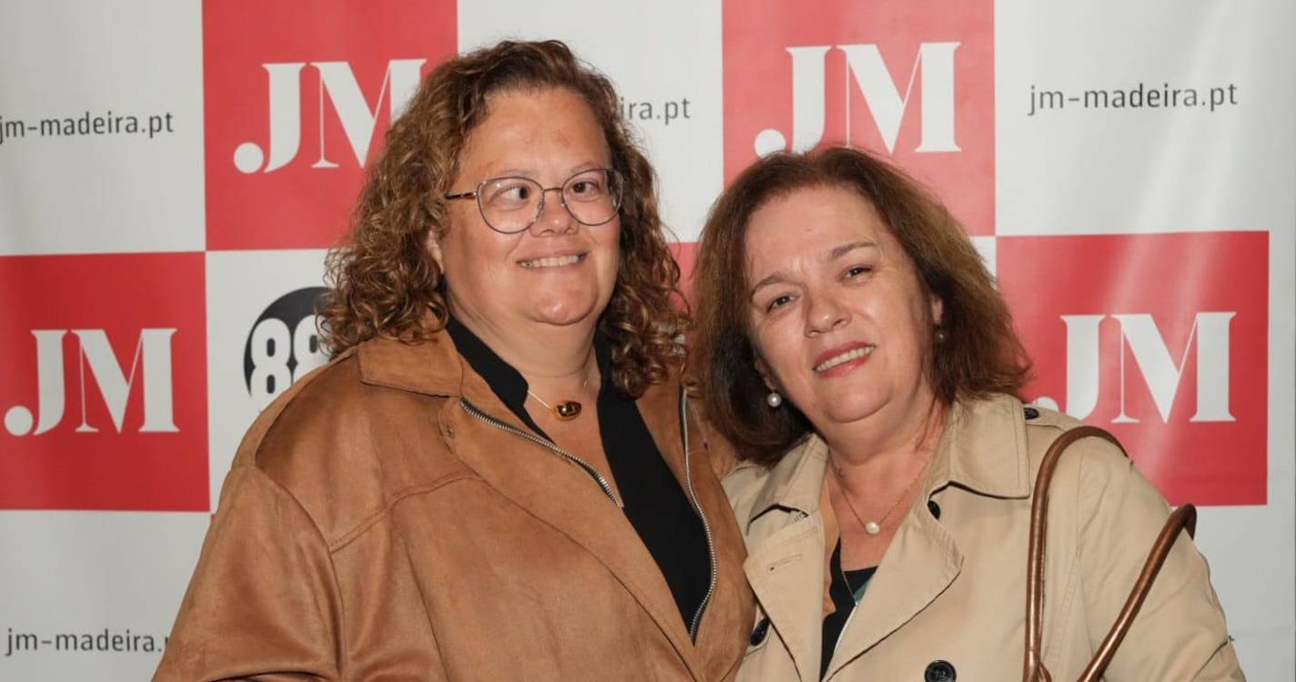 Sorrisos preparados para uma noite em grande com muita comédia (com fotos)