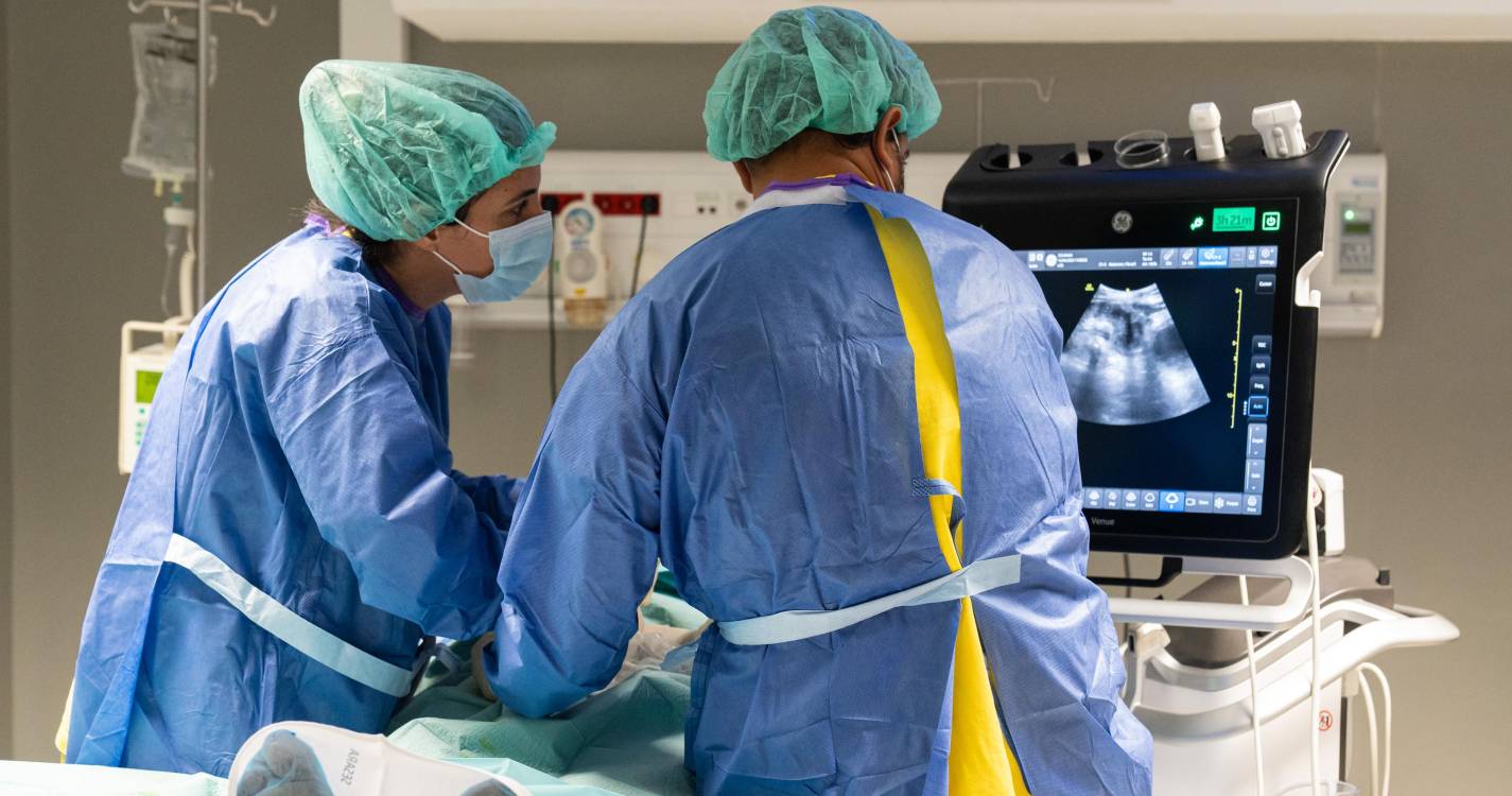 SNS vai poder contratar mais de 1.500 médicos até ao fim do ano