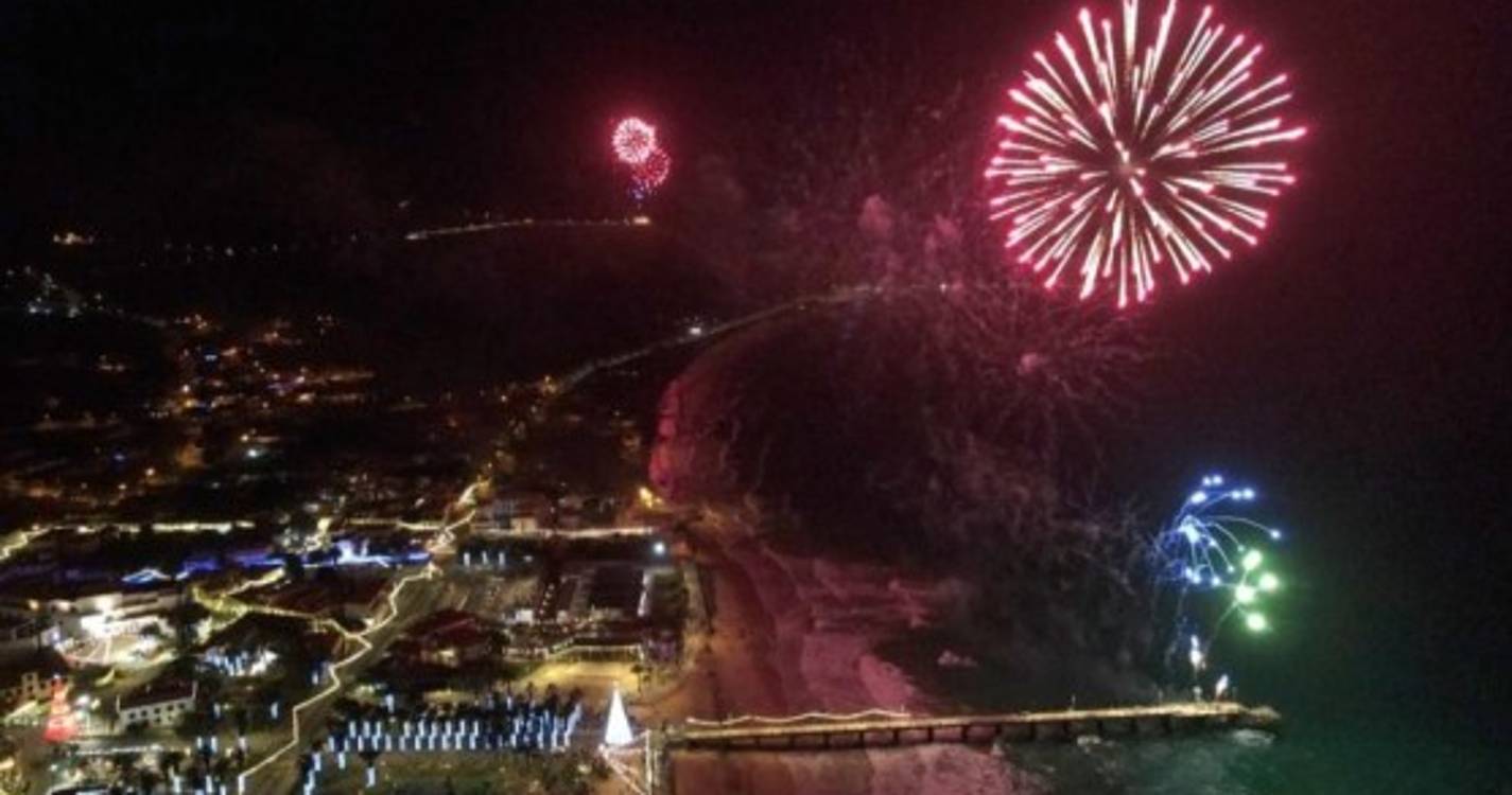 Fogo de Artifício no Porto Santo também encantou (com fotos)