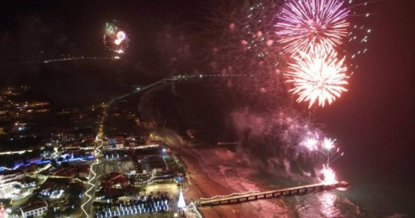 Fogo de Artifício no Porto Santo também encantou (com fotos)
