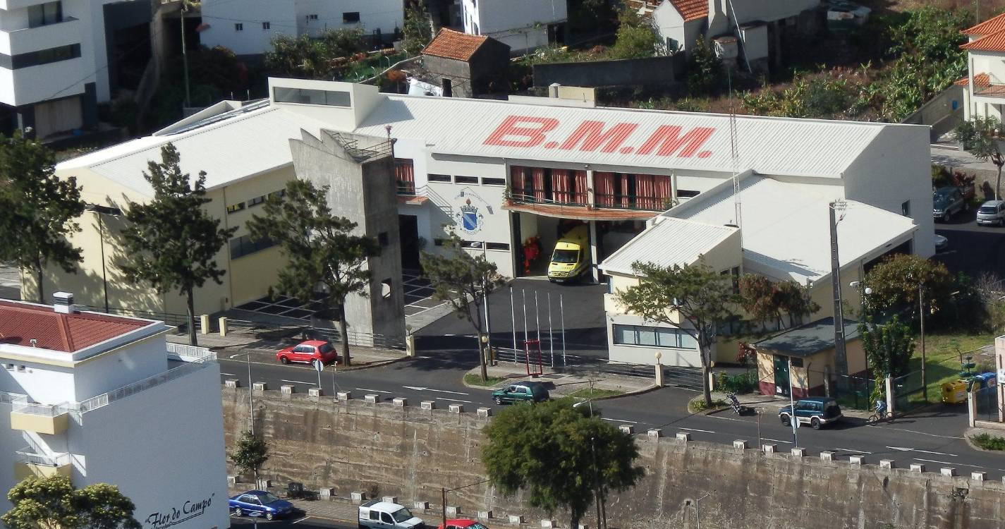 Bombeiros de Machico socorrem turista que caiu na vereda do Cais do Sardinha