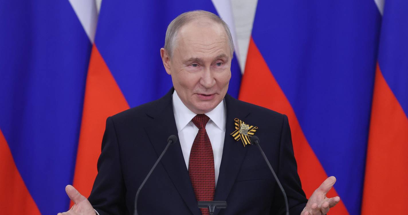 Ucrânia: Putin disposto a reunir-se com Zelensky e afirma que guerra “está a chegar ao fim”