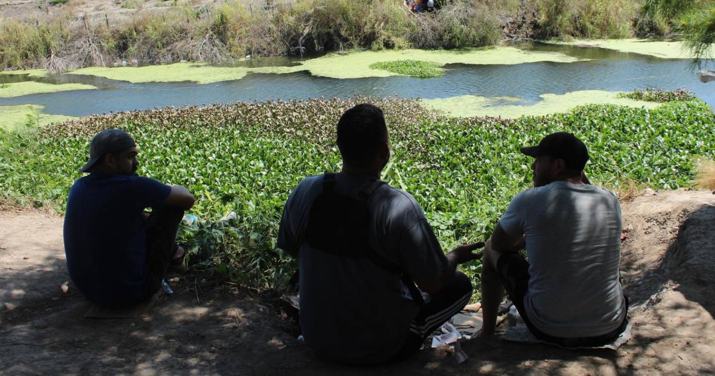 Encontrados oito mortos com sinais de tortura em estrada de norte do México