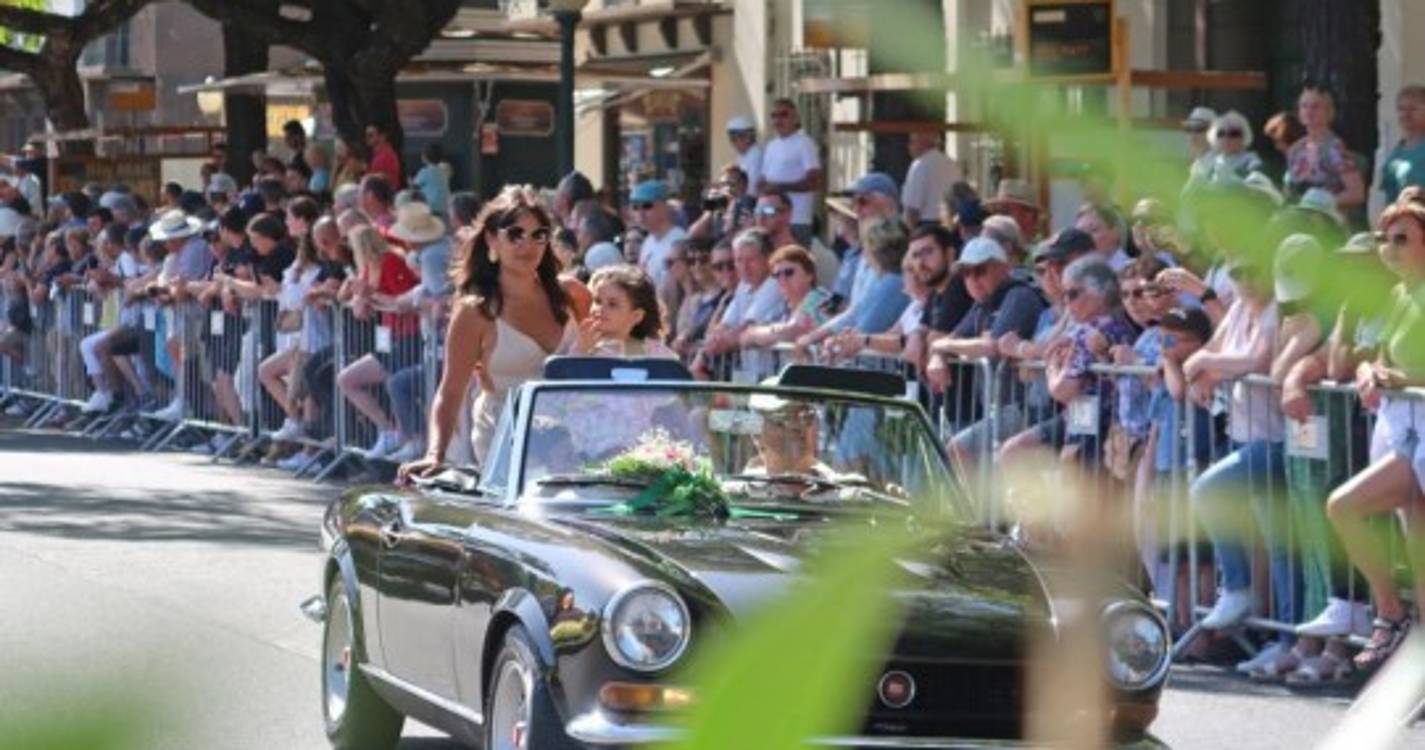 Imagens mostram animação e clássicos que lotaram a Avenida do Mar