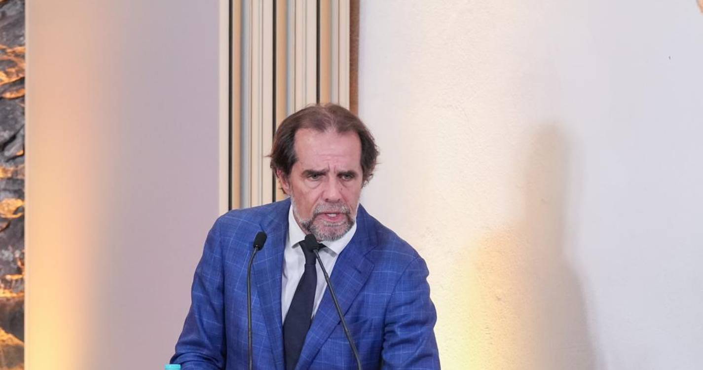 Albuquerque lembra peso de 48% da operação aérea e pede prudência sobre o fim do teto máximo