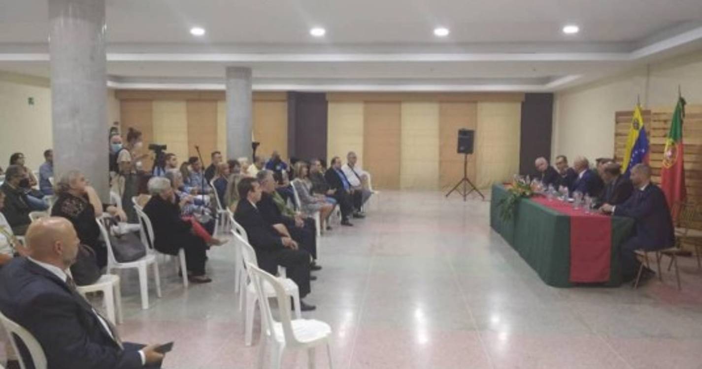 Paulo Cafôfo reunido com a comunidade portuguesa de Aragua (com fotos)