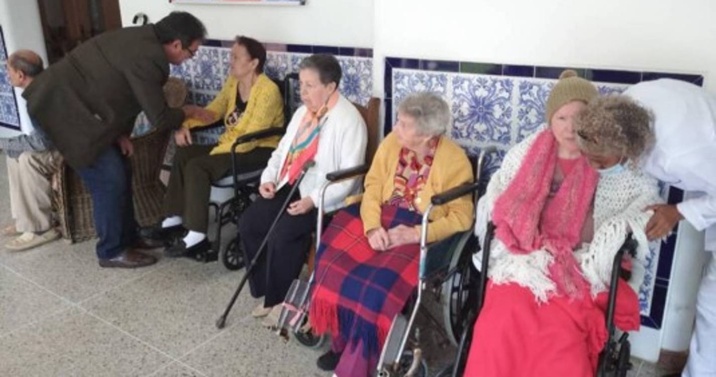 Paulo Cafôfo oficializa apoio de 30 mil euros para o Lar Padre Joaquim Ferreira, em Los Anaucos